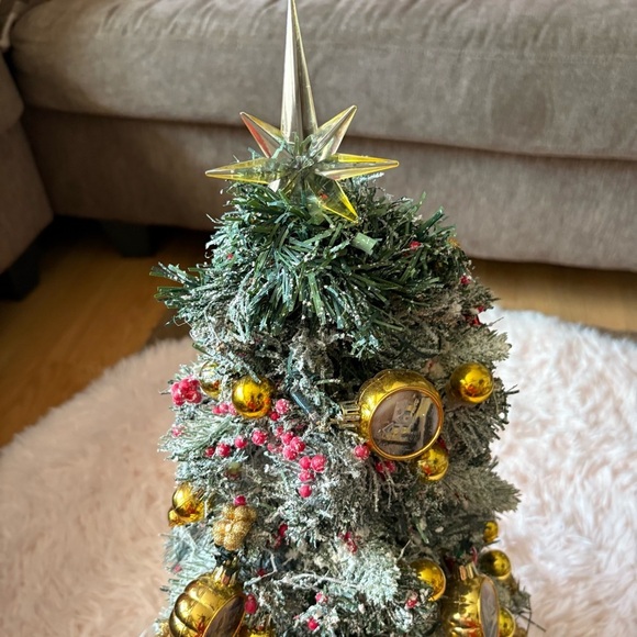 BRADFORD EXCHANGE THOMAS KINKADE SNOW-KISSED HOLIDAY MEMORIES CHRISTMAS TREE - Picture 7 of 7